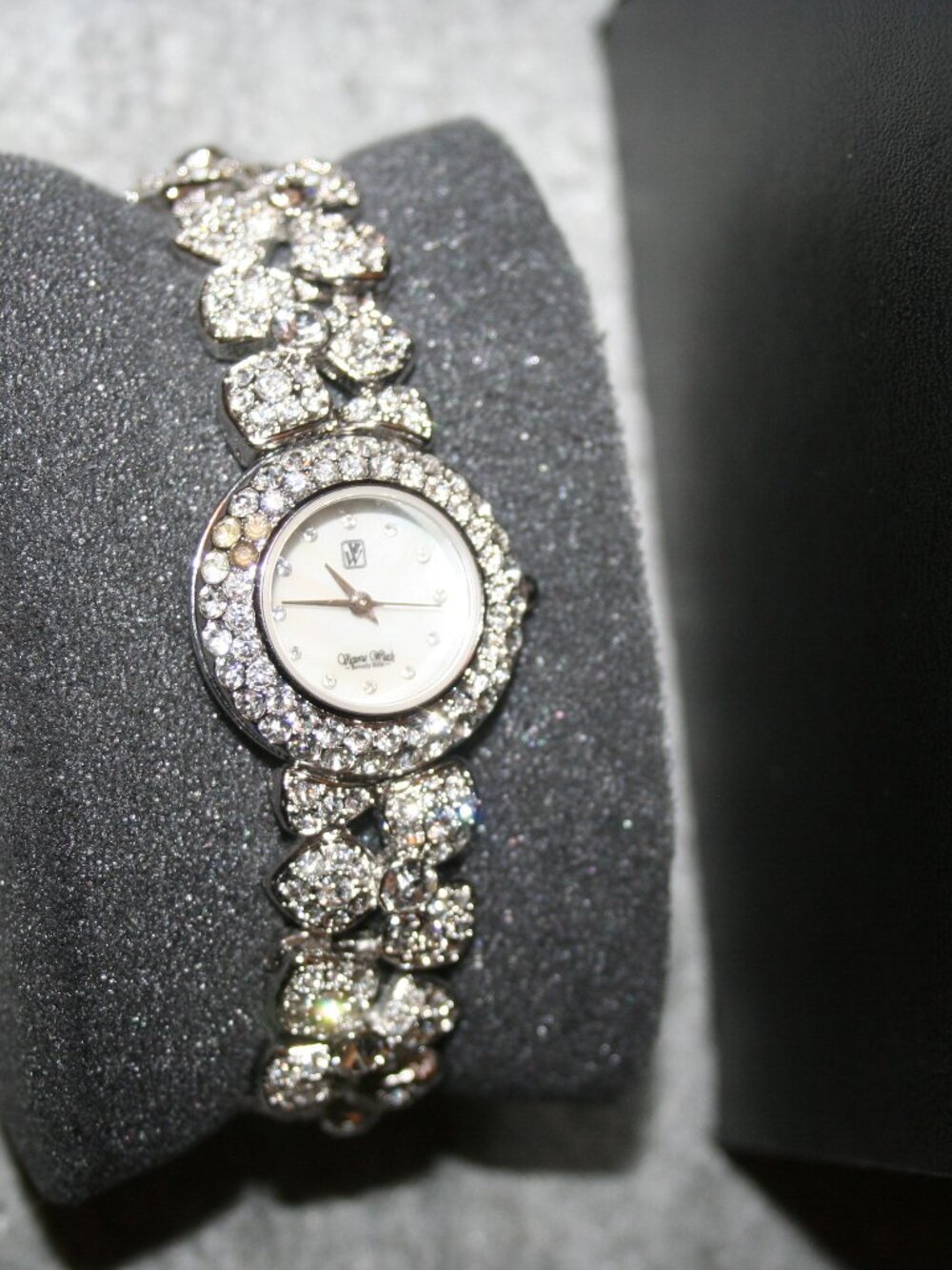 Victoria Weick Beverly Hills B5204 Silver Tone White Rhinestones Bracelet Watch